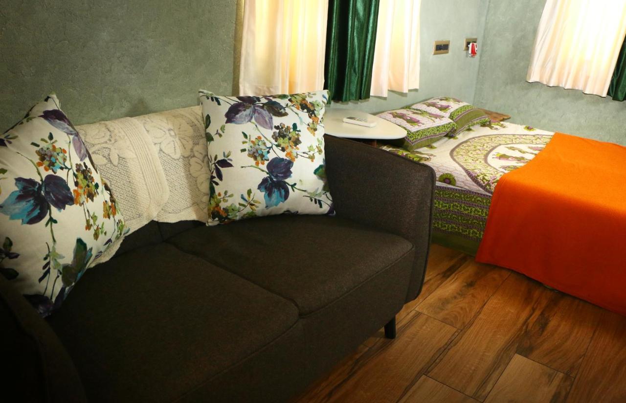 Penthouse 2Bhk With Bathtub And Terrace Villa ปอนดิเชอรี ภายนอก รูปภาพ