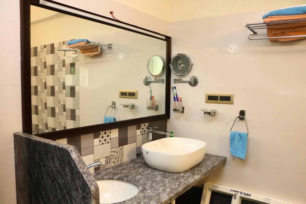 Penthouse 2Bhk With Bathtub And Terrace Villa ปอนดิเชอรี ภายนอก รูปภาพ