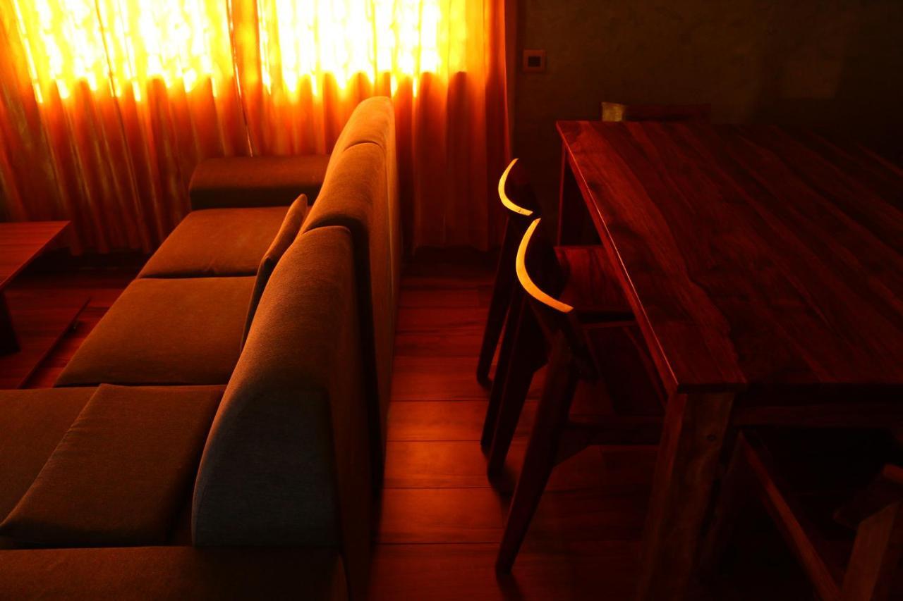 Penthouse 2Bhk With Bathtub And Terrace Villa ปอนดิเชอรี ภายนอก รูปภาพ