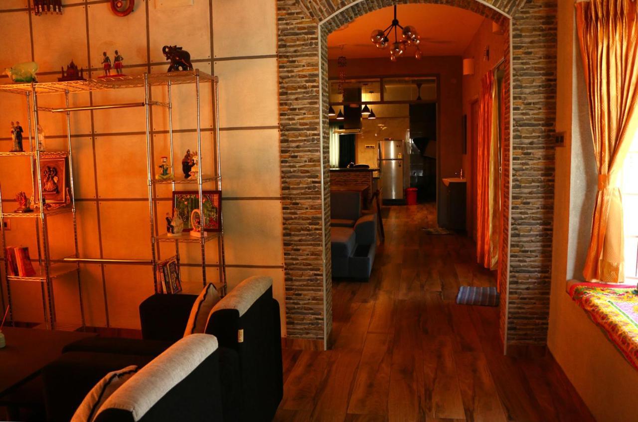 Penthouse 2Bhk With Bathtub And Terrace Villa ปอนดิเชอรี ภายนอก รูปภาพ